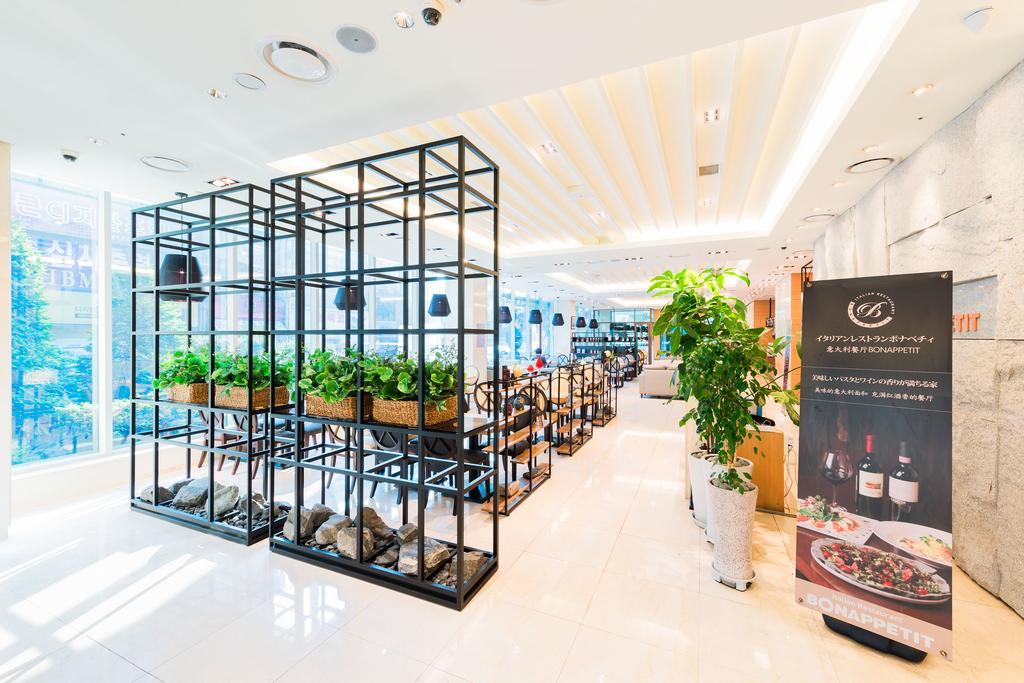 Tmark Hotel Myeongdong Сеул Экстерьер фото