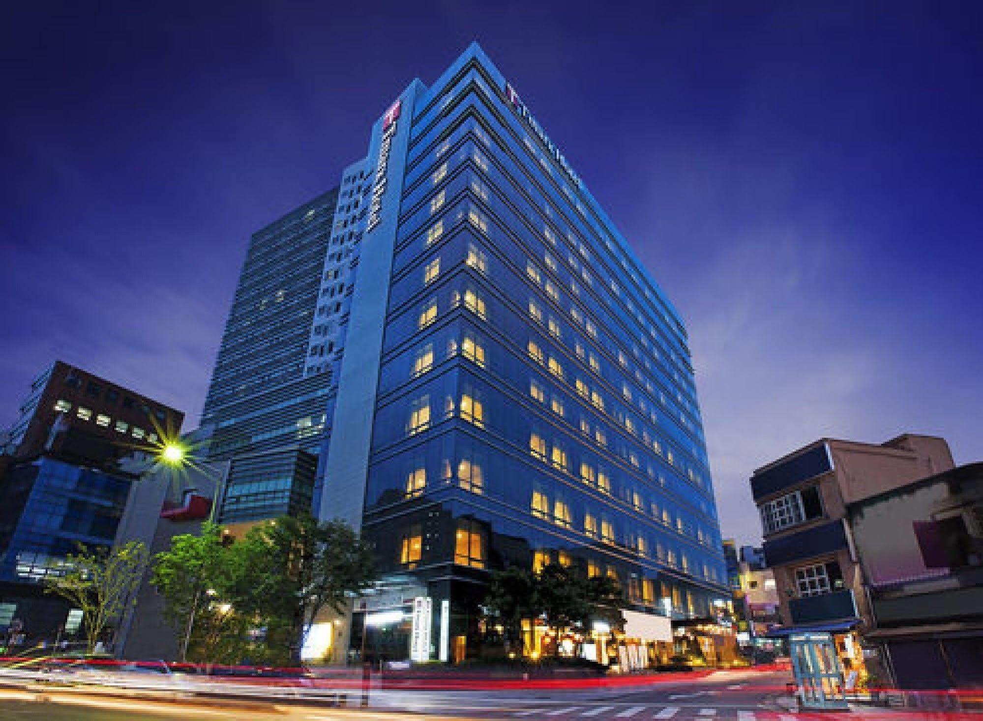 Tmark Hotel Myeongdong Сеул Экстерьер фото